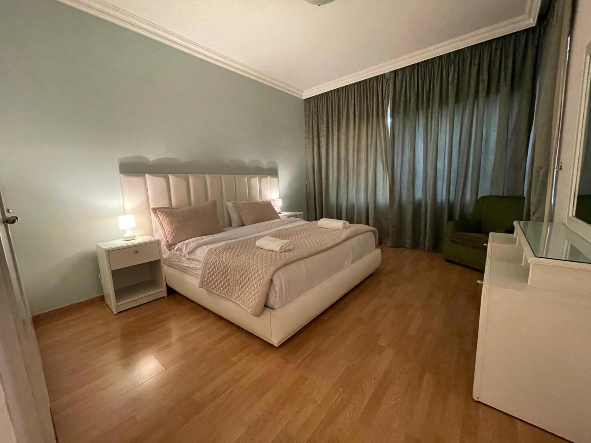 Elegant Suites Beirut Exterior photo